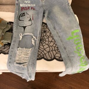 SHEIN Light Blue Artistic Straight Leg Jeans